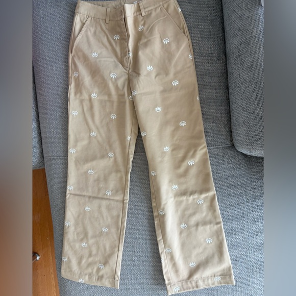 Adidas Beige Logo Chino Pants Size 6 Brand New - Picture 12 of 15